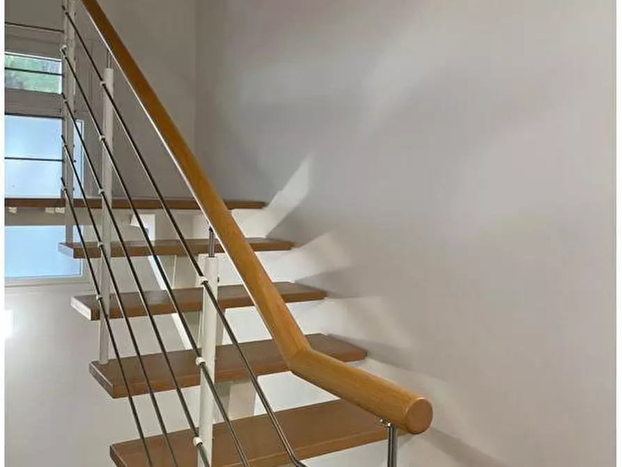 Immagine 5 di Appartamento in vendita  a Cecina