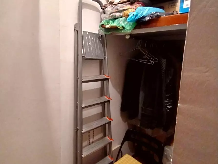 Immagine 12 di Appartamento in vendita  a Carrara