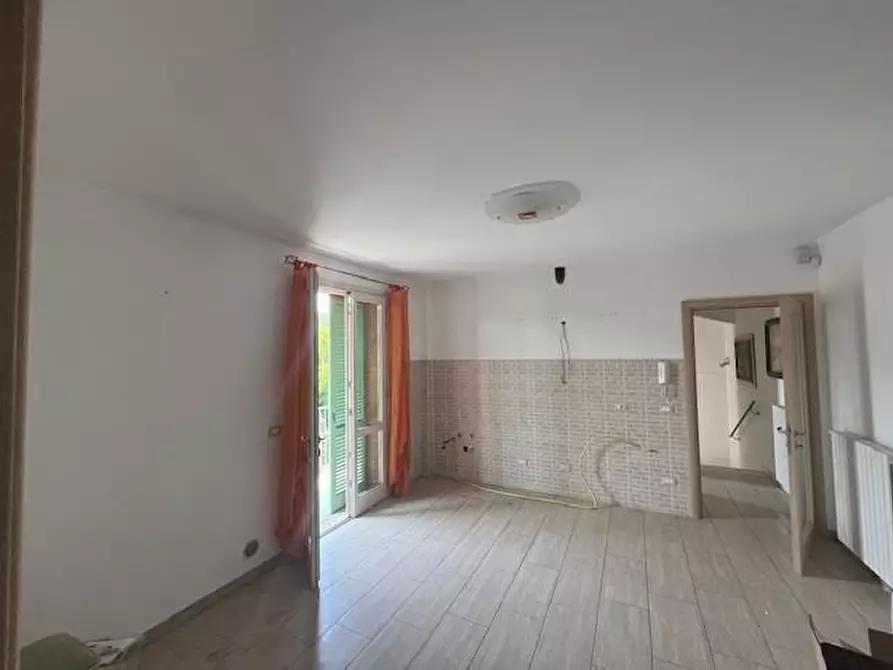 Immagine 11 di Appartamento in vendita  a Terricciola