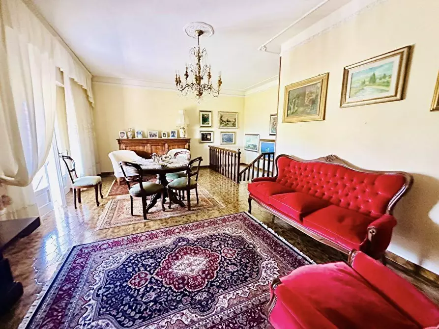 Immagine 17 di Villa in vendita  a Fosdinovo