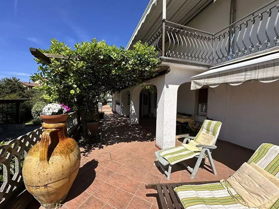 Immagine 36 di Villa in vendita  a Fosdinovo