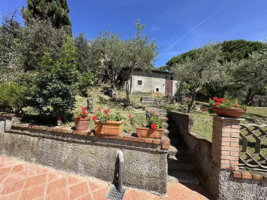 Immagine 45 di Villa in vendita  a Fosdinovo