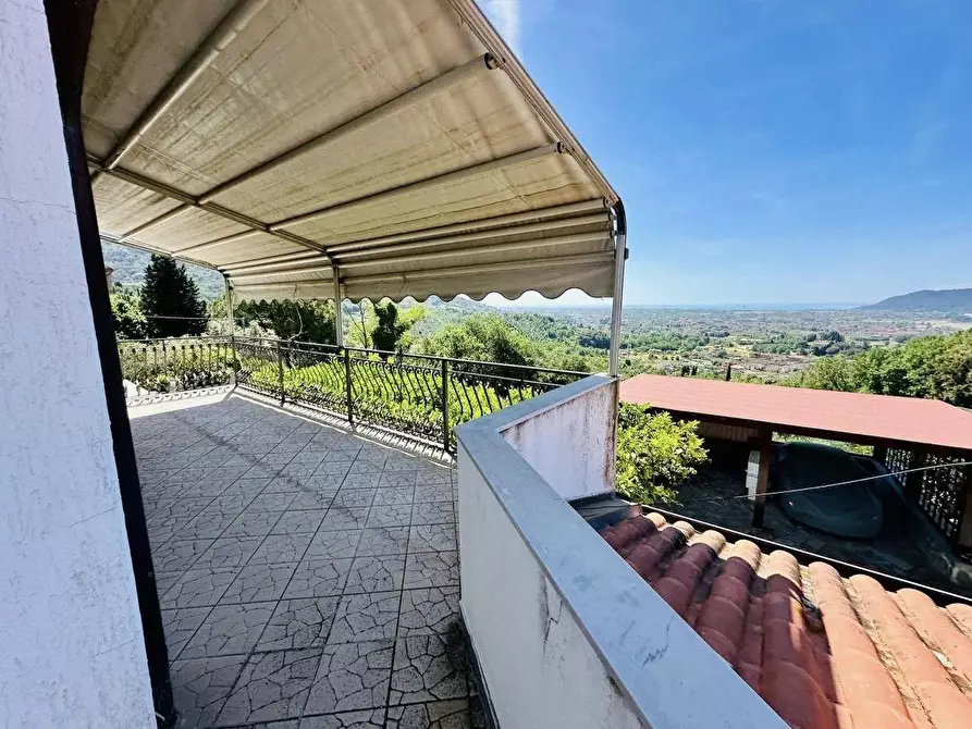 Immagine 23 di Villa in vendita  a Fosdinovo