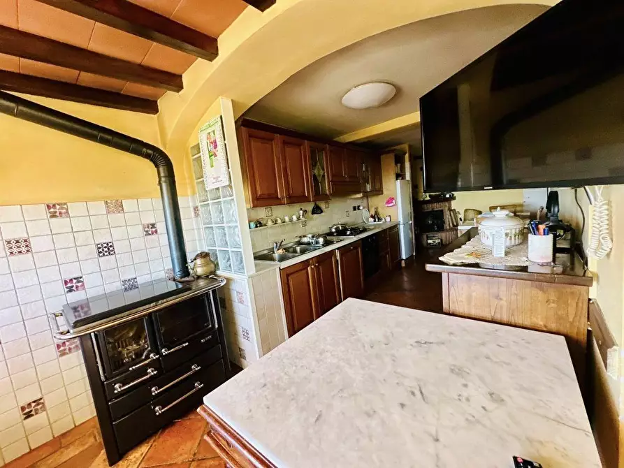 Immagine 42 di Villa in vendita  a Fosdinovo