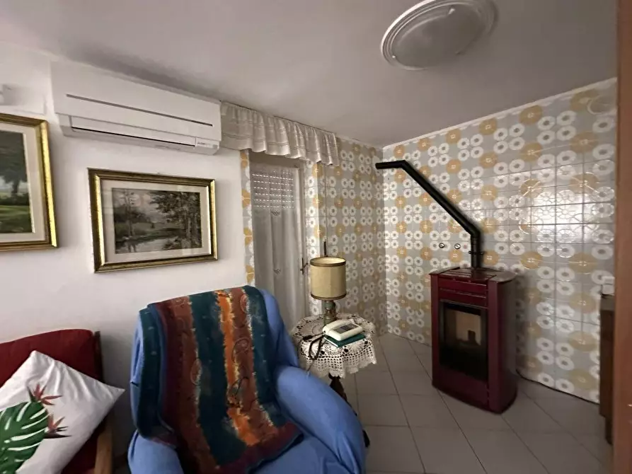 Immagine 33 di Villa in vendita  a Fosdinovo