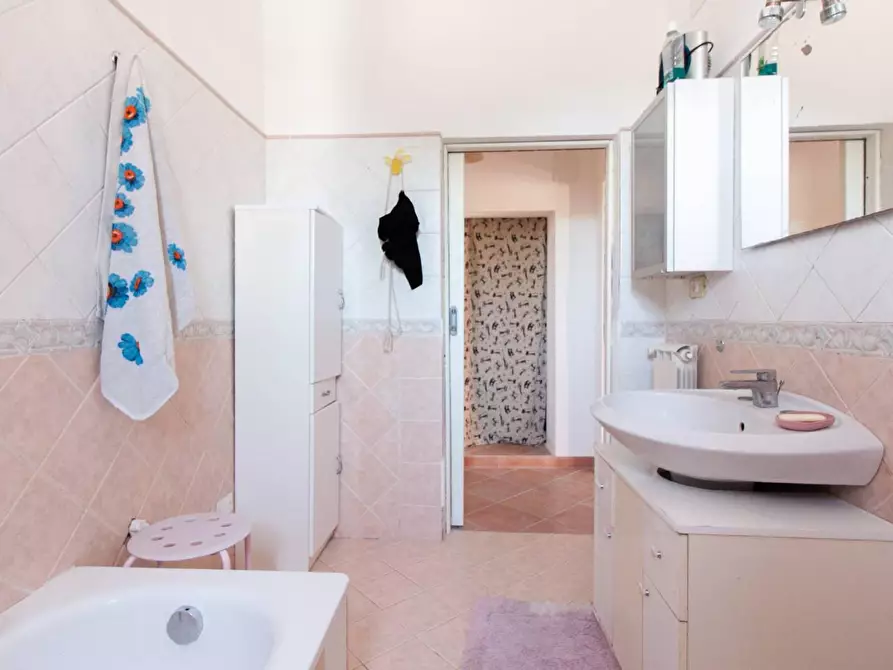 Immagine 13 di Appartamento in vendita  a Cascina