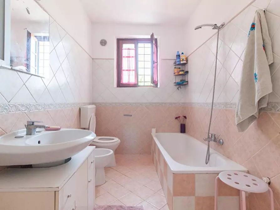 Immagine 11 di Appartamento in vendita  a Cascina