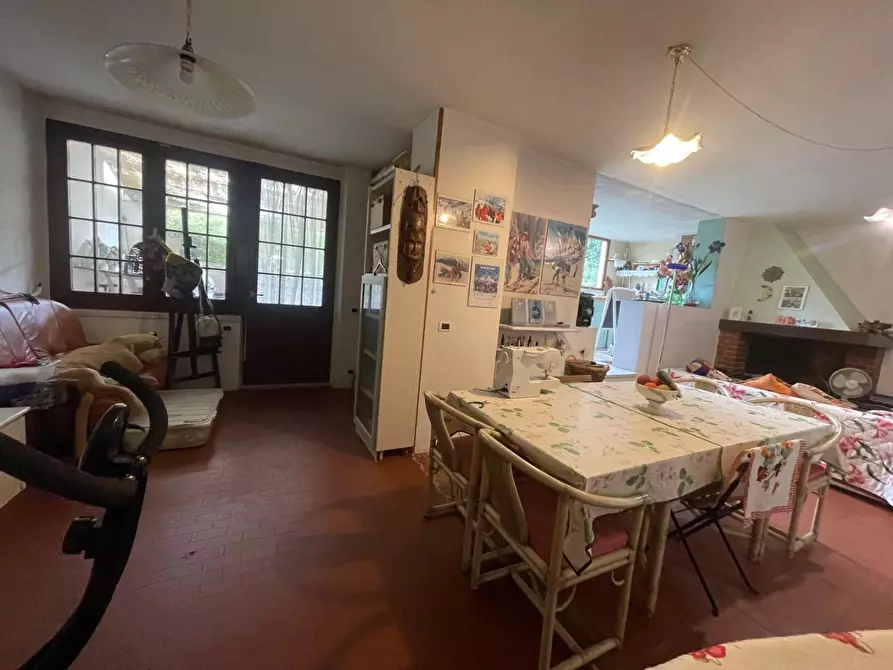 Immagine 18 di Villetta a schiera in vendita  a Carrara