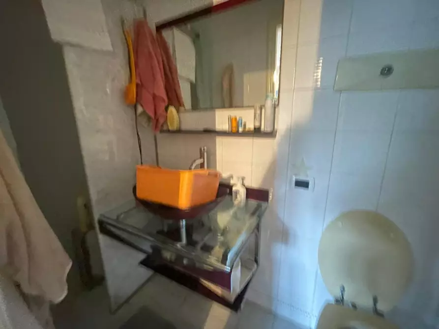 Immagine 19 di Villetta a schiera in vendita  a Carrara