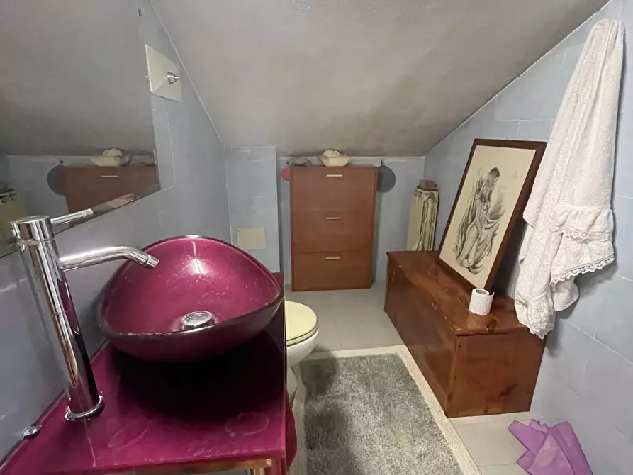 Immagine 11 di Villetta a schiera in vendita  a Carrara