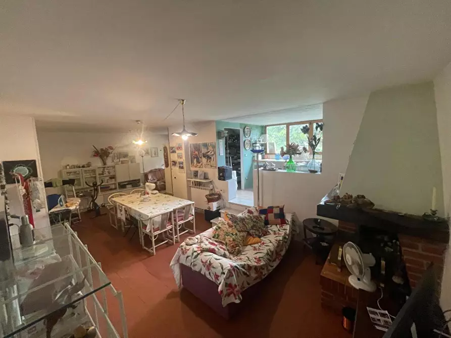 Immagine 25 di Villetta a schiera in vendita  a Carrara