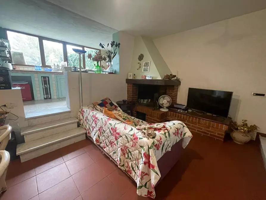 Immagine 28 di Villetta a schiera in vendita  a Carrara