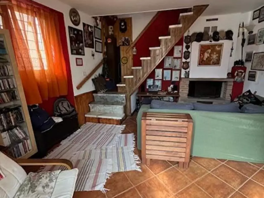 Immagine 4 di Casa bifamiliare in vendita  a Fosdinovo