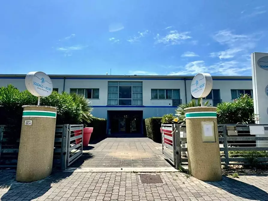 Immagine 1 di Appartamento in vendita  a Pisa