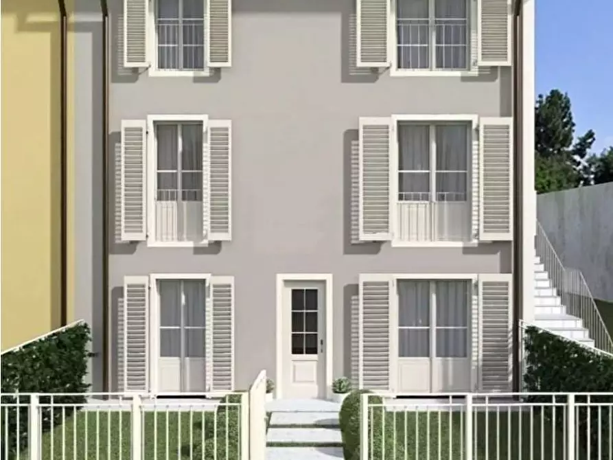 Immagine 8 di Mansarda in vendita  a Capannori