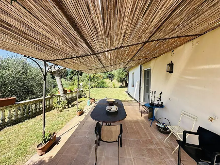 Immagine 44 di Casa colonica in vendita  a Massarosa