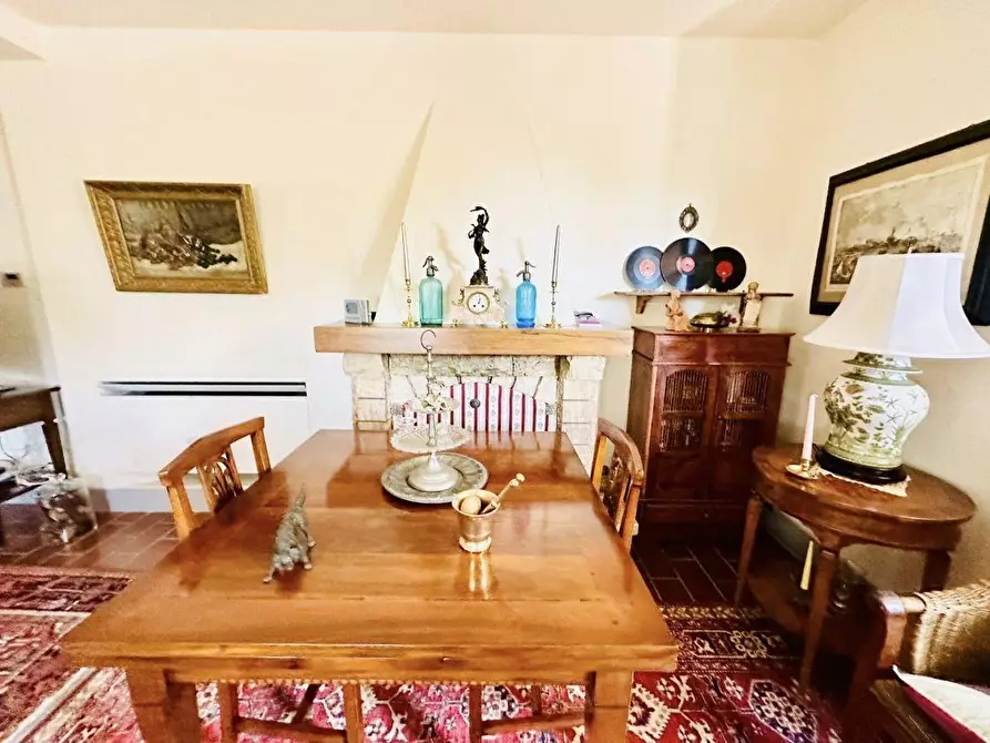 Immagine 13 di Casa colonica in vendita  a Massarosa