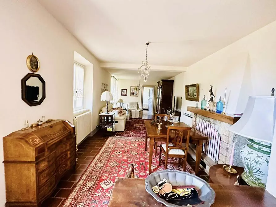 Immagine 14 di Casa colonica in vendita  a Massarosa