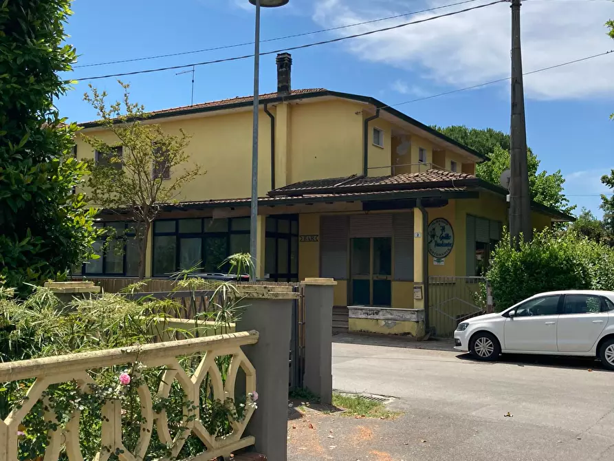 Immagine 2 di Albergo/B&B/Residence in vendita  a Massa