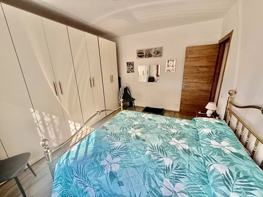 Immagine 9 di Appartamento in vendita  a Cecina