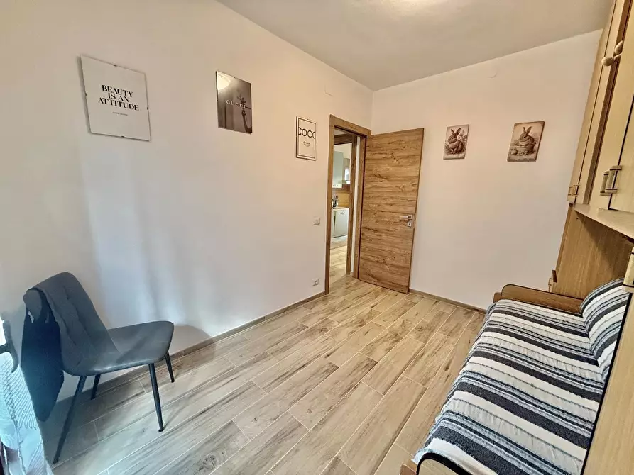 Immagine 12 di Appartamento in vendita  a Cecina