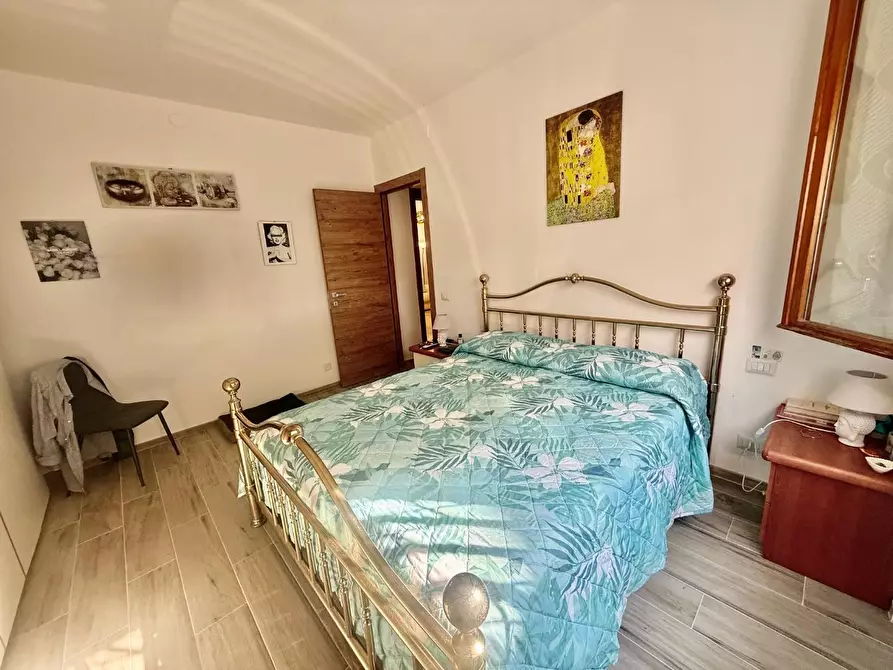 Immagine 8 di Appartamento in vendita  a Cecina