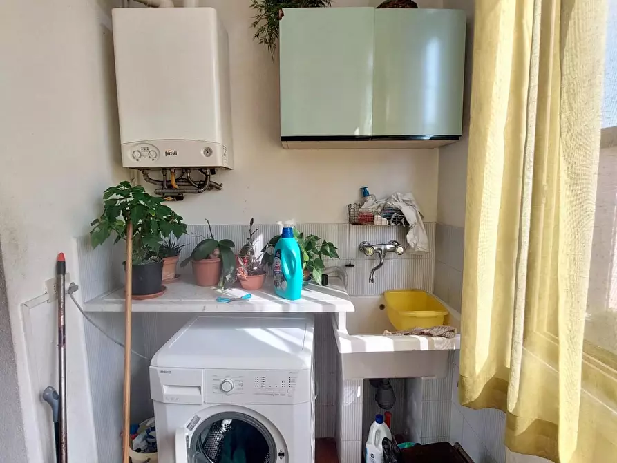 Immagine 10 di Appartamento in vendita  a Viareggio