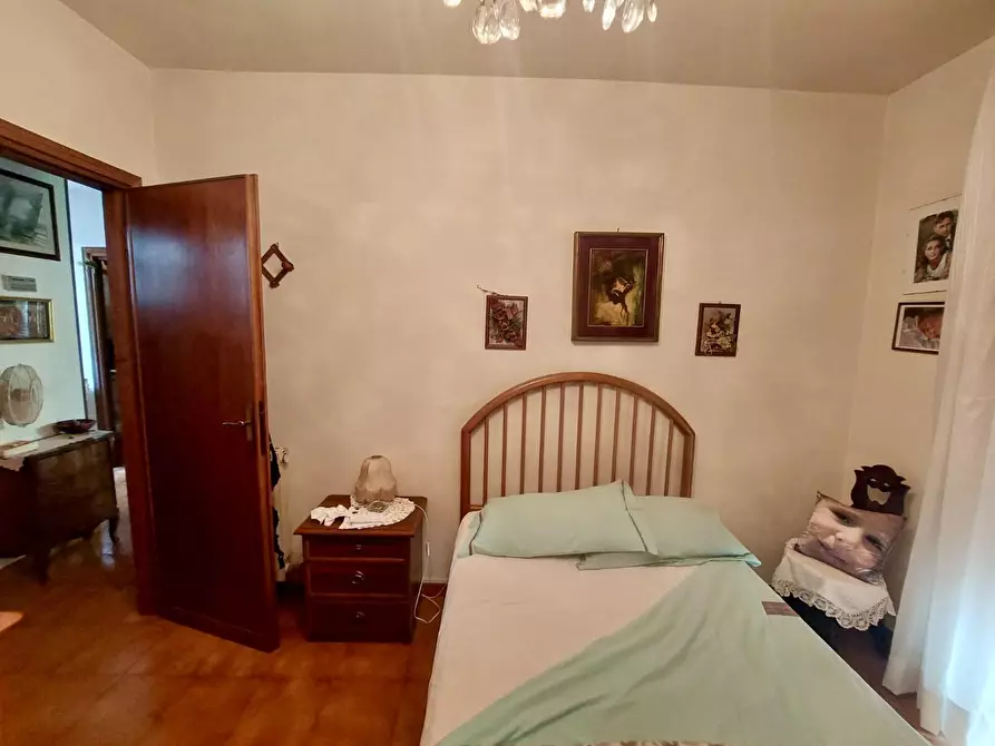 Immagine 8 di Appartamento in vendita  a Viareggio