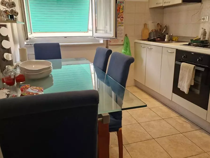 Immagine 6 di Appartamento in vendita  a Carrara