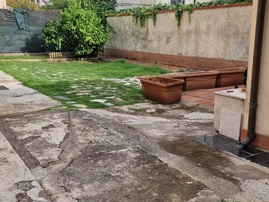 Immagine 22 di Appartamento in vendita  a Carrara