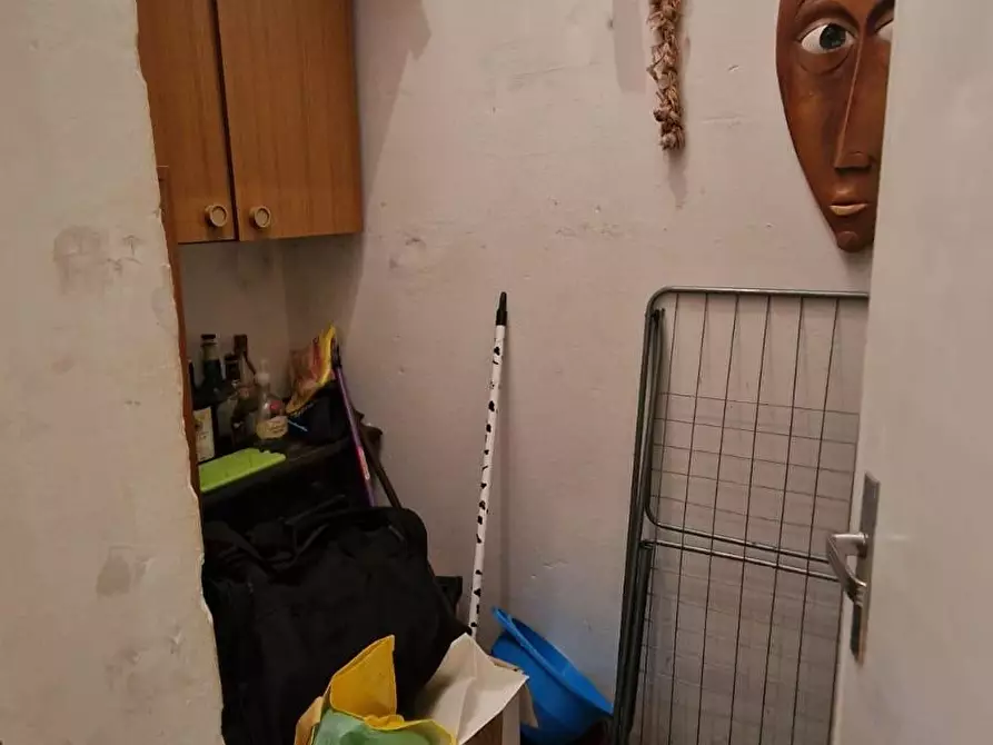 Immagine 14 di Appartamento in vendita  a Carrara