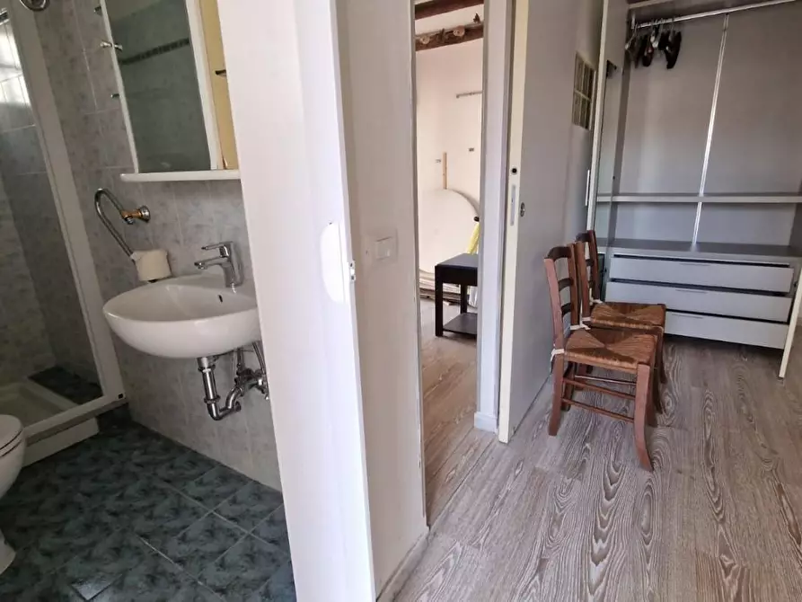 Immagine 20 di Appartamento in vendita  a Carrara