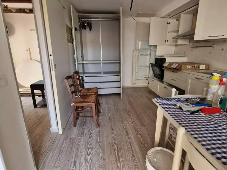 Immagine 19 di Appartamento in vendita  a Carrara