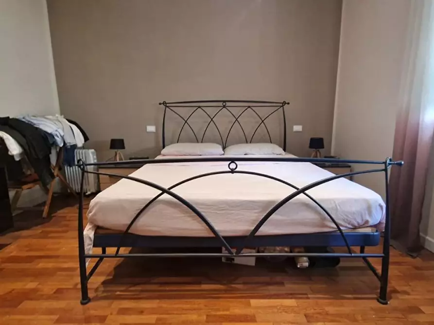 Immagine 5 di Appartamento in vendita  a Carrara