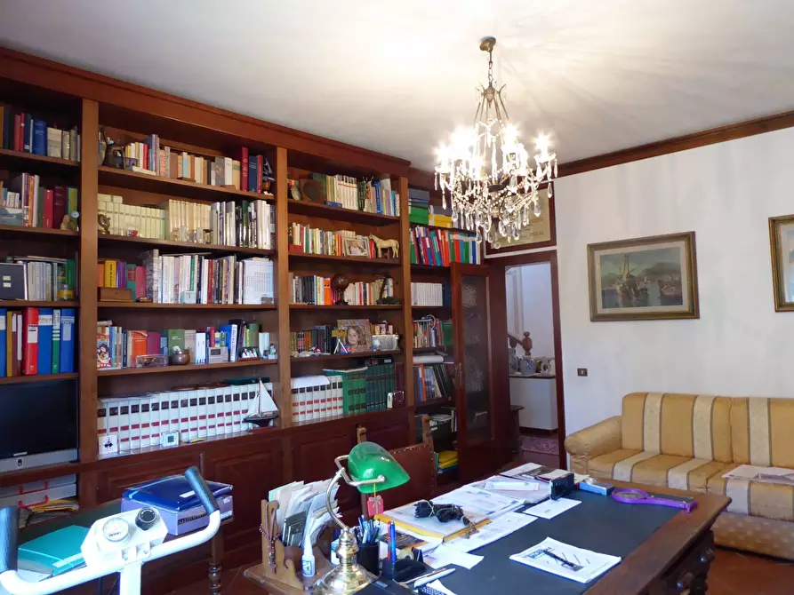 Immagine 14 di Villa in vendita  a Vecchiano