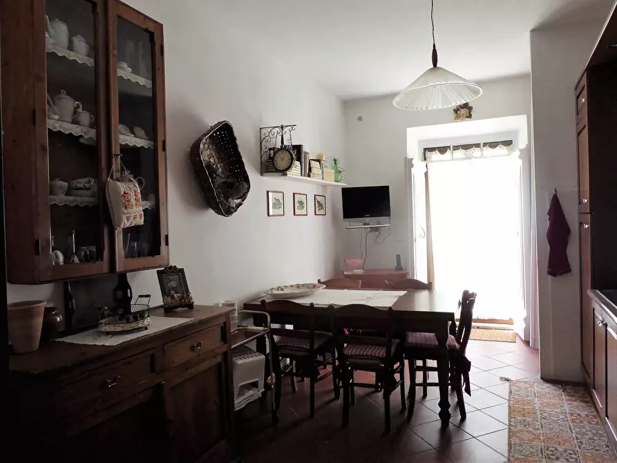 Immagine 17 di Villa in vendita  a Vecchiano