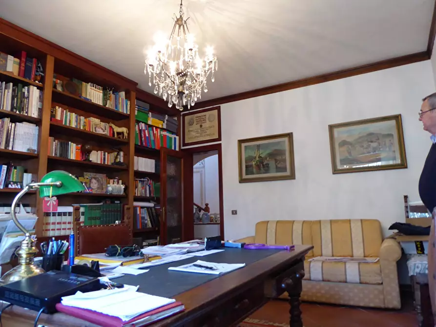 Immagine 13 di Villa in vendita  a Vecchiano