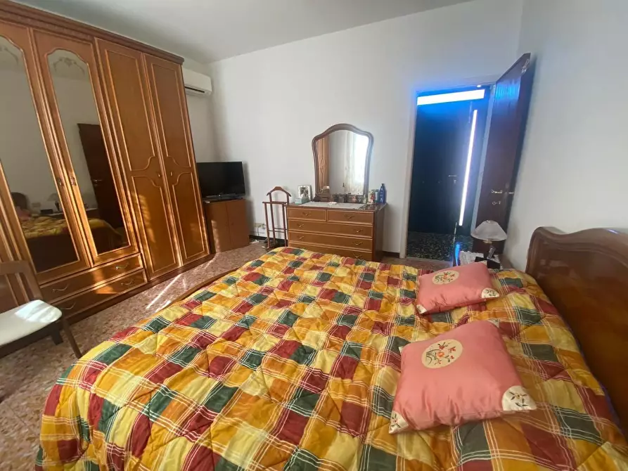 Immagine 18 di Casa indipendente in vendita  a Castelnuovo Magra