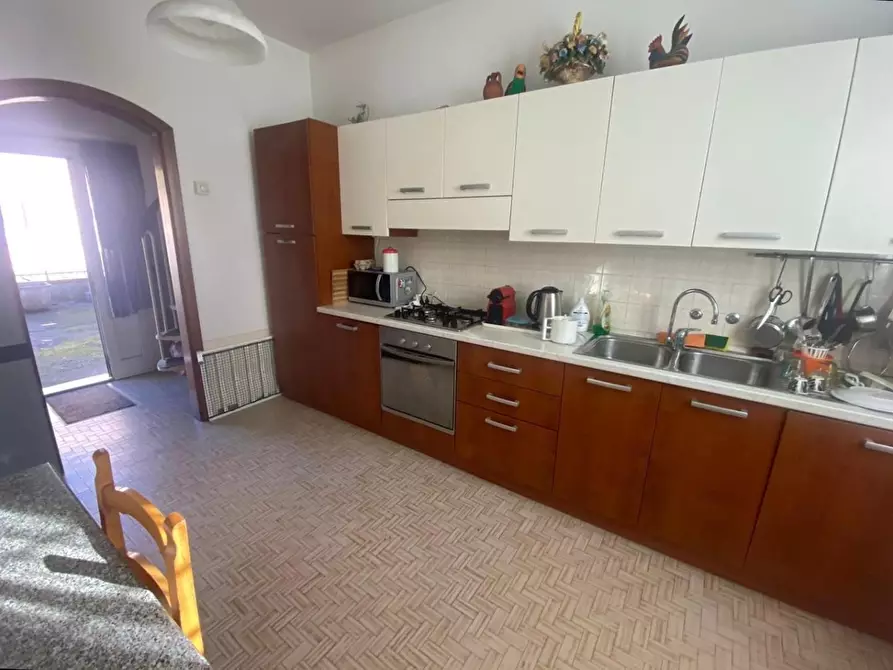 Immagine 10 di Casa indipendente in vendita  a Castelnuovo Magra