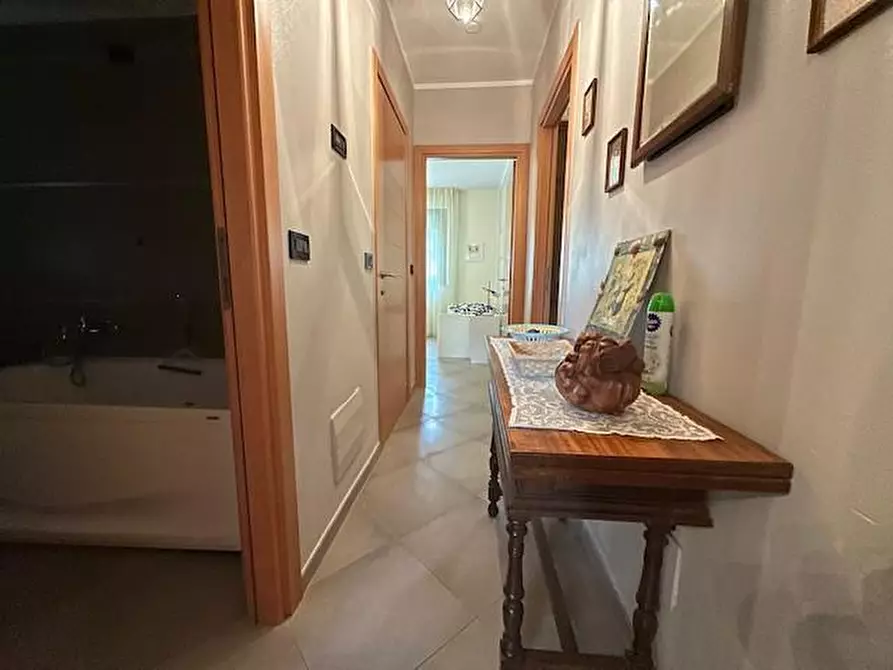 Immagine 26 di Appartamento in vendita  a Camaiore