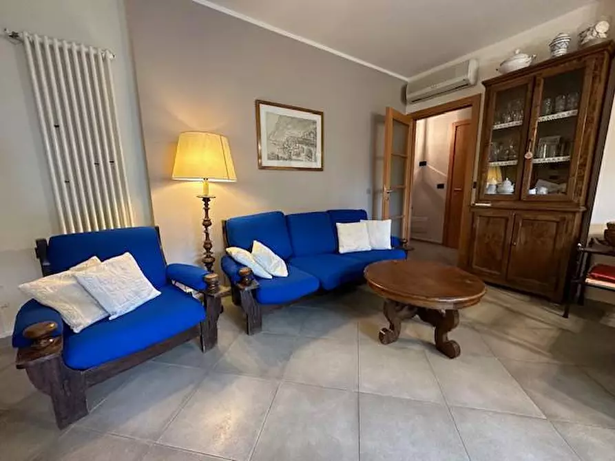 Immagine 13 di Appartamento in vendita  a Camaiore