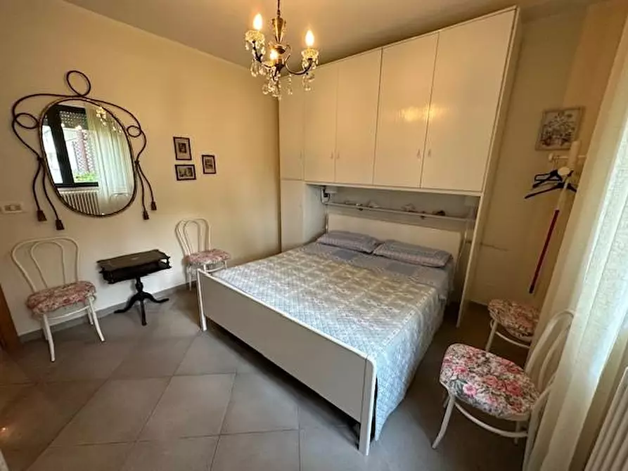 Immagine 34 di Appartamento in vendita  a Camaiore