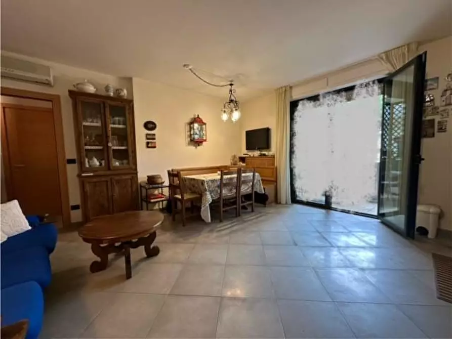 Immagine 6 di Appartamento in vendita  a Camaiore