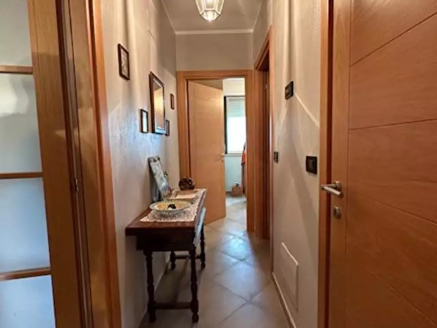 Immagine 21 di Appartamento in vendita  a Camaiore