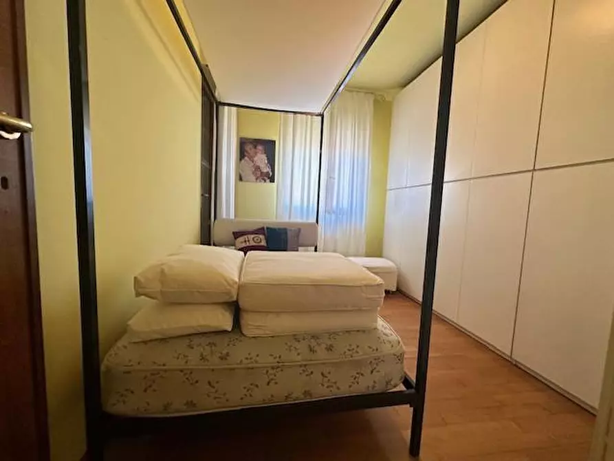 Immagine 18 di Mansarda in vendita  a Camaiore