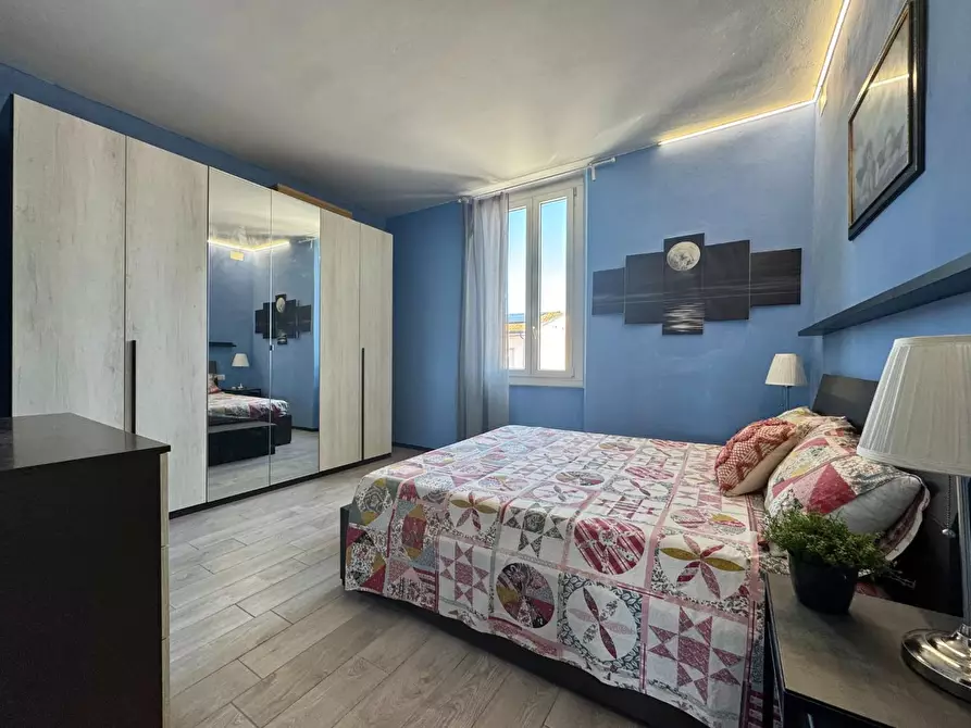 Immagine 43 di Appartamento in vendita  a Viareggio