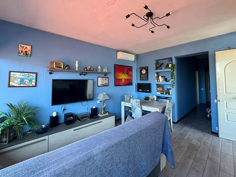 Immagine 65 di Appartamento in vendita  a Viareggio