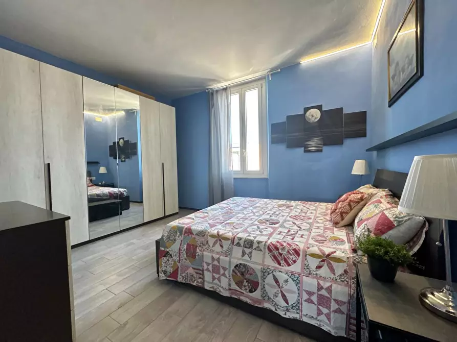 Immagine 46 di Appartamento in vendita  a Viareggio