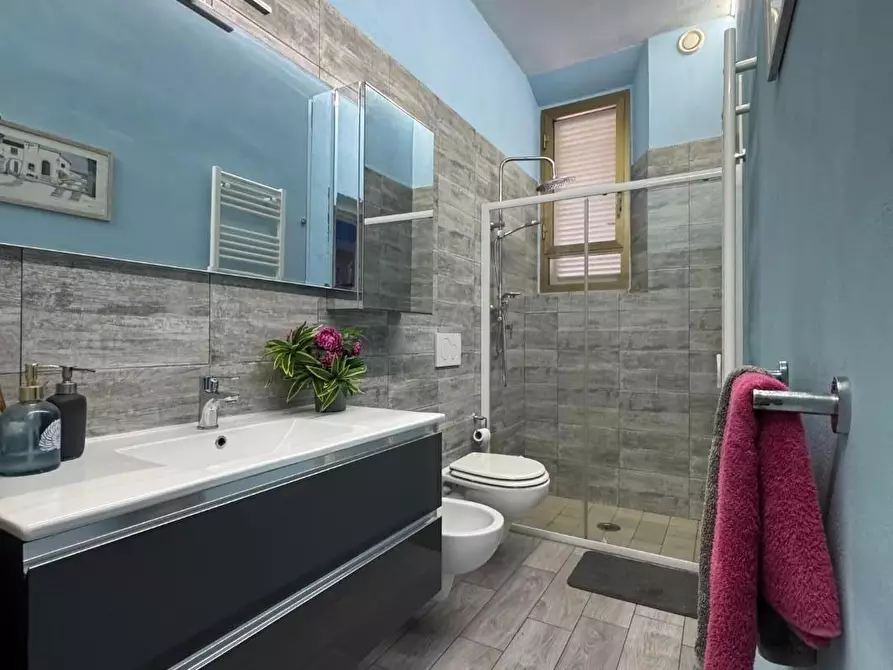 Immagine 26 di Appartamento in vendita  a Viareggio