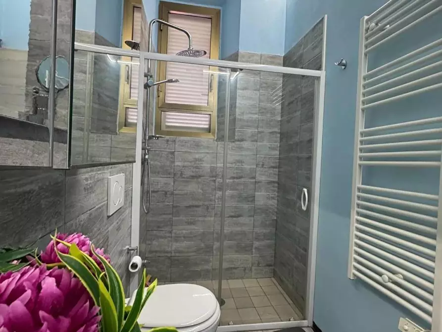 Immagine 12 di Appartamento in vendita  a Viareggio